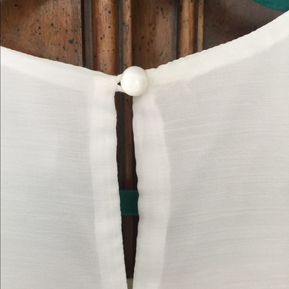 Coldwater Creek lined shell w/ gathered neck Large - Picture 2 of 9